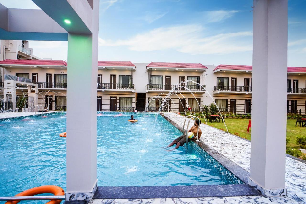 Moon Star Beach Resort Mandarmani Luaran gambar